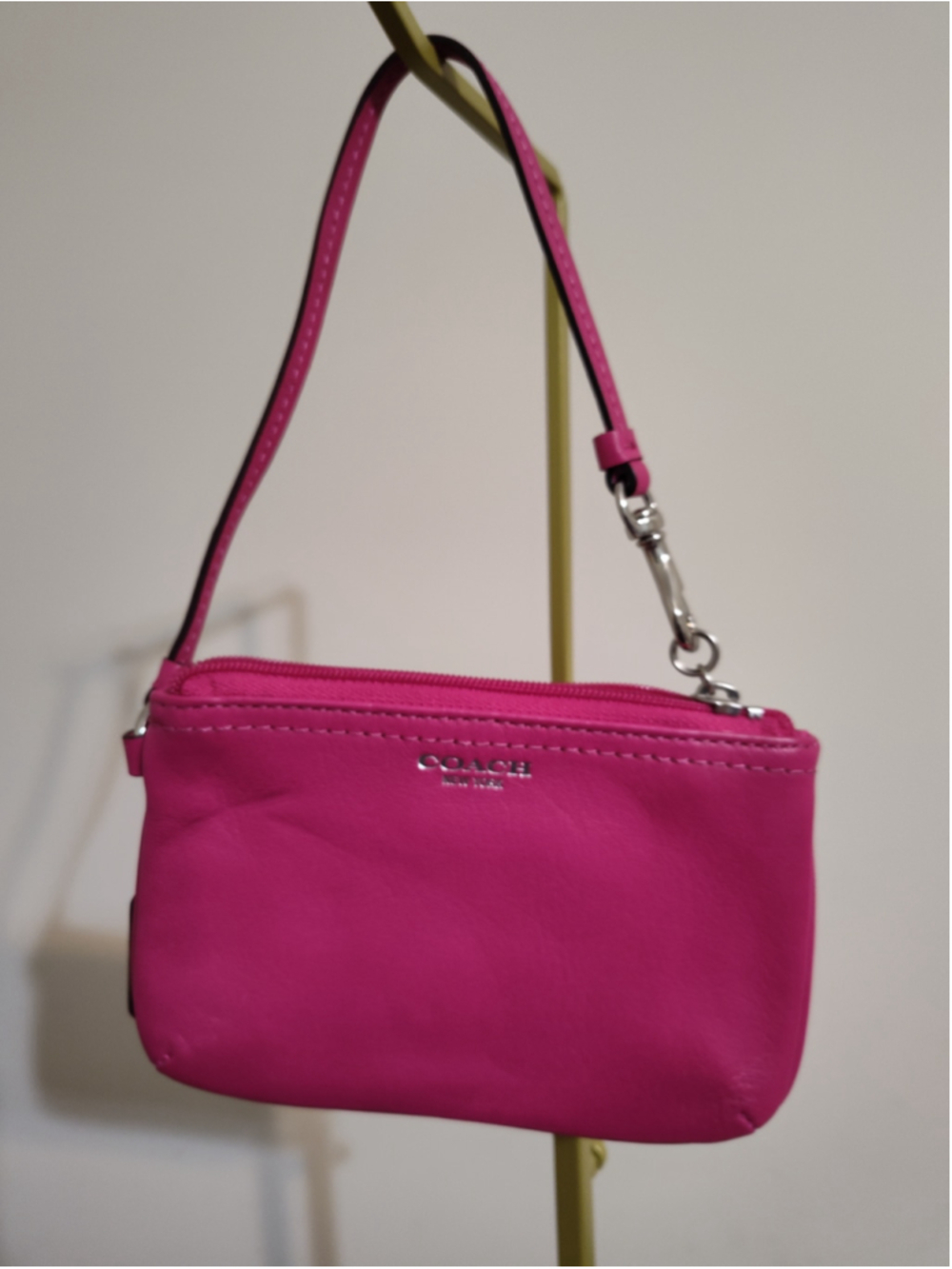 Women's Coach Leather Wristlet One Size Pink